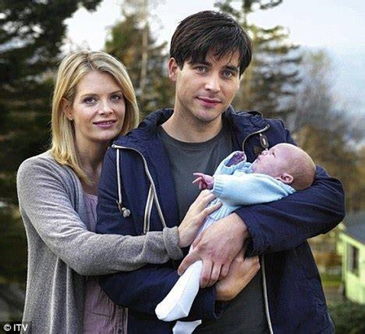 DCI Banks actress Andrea Lowe Bio, Partner Terry Betts, Baby, Parents, Height