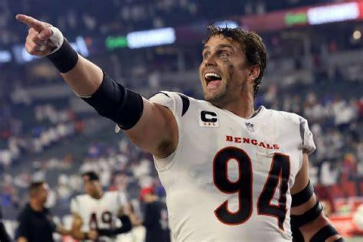 Is Sam Hubbard Gay? Facts To Know About Cincinnati Bengals Defensive End ·