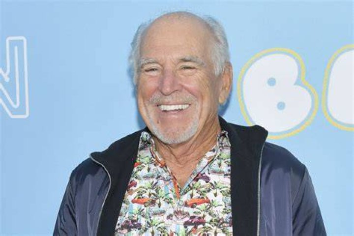 Jimmy Buffett Bio, Age, Height, Career, Wife, Children, Net Worth ·