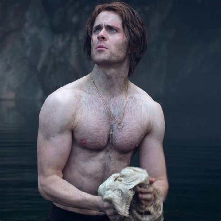 Joey Batey (The Witcher) Height, Girlfriend, Net Worth, Age, Bio