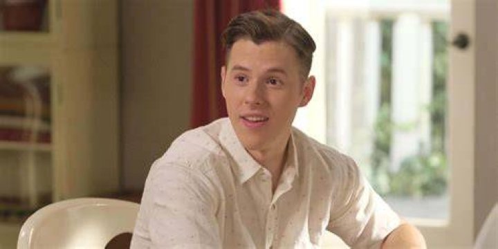 Luke From Modern Family's Sexuality Unveiled