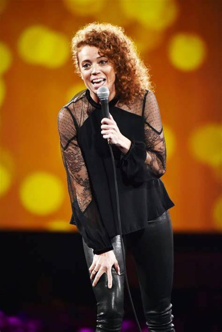Michelle Wolf Biography, Age, Height, Husband, Net Worth, Family