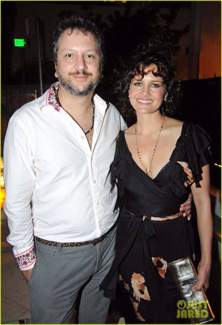 Net Worth, Body Measurements, Husband Sebastian Gutierrez, Children
