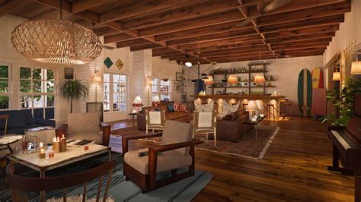 Peep Orange County's New Hot Spot The Bungalow Huntington Beach