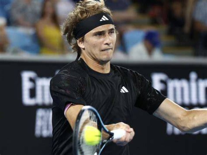 Theres no other Grand Slam like this, Alexander Zverev thanks the crowd for their support f ·