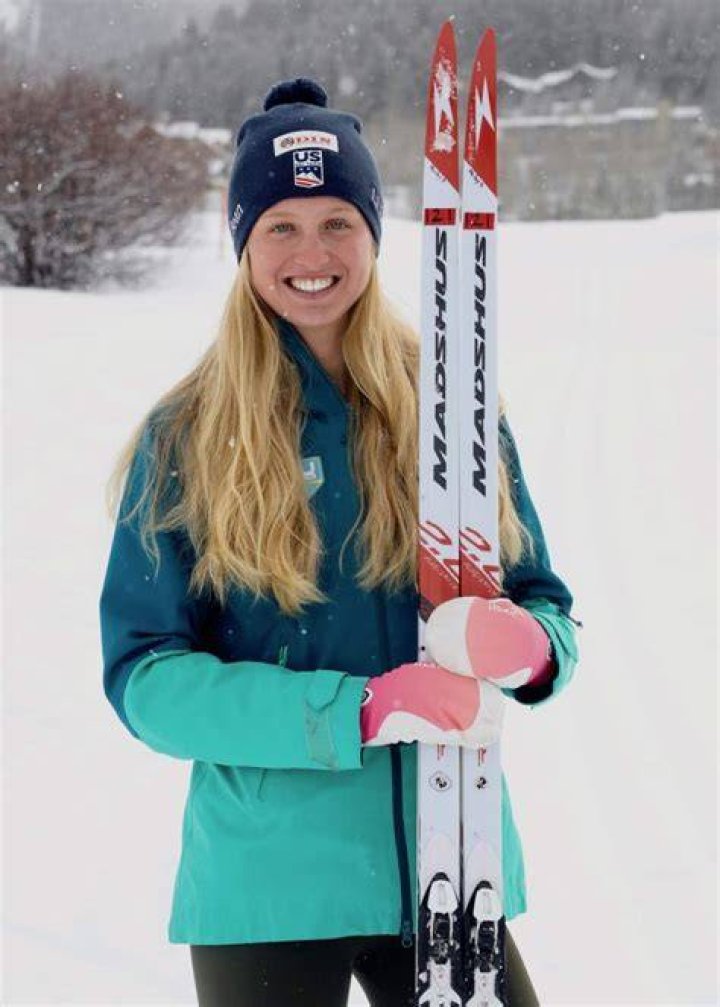 VoxVib | How Tall Is Hailey Swirbul Height? American Skier Parents And Family